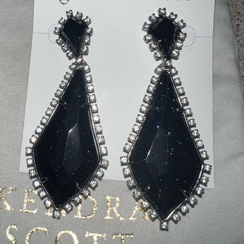 Kendra Scott August Statement Earrings - Picture 2 of 4